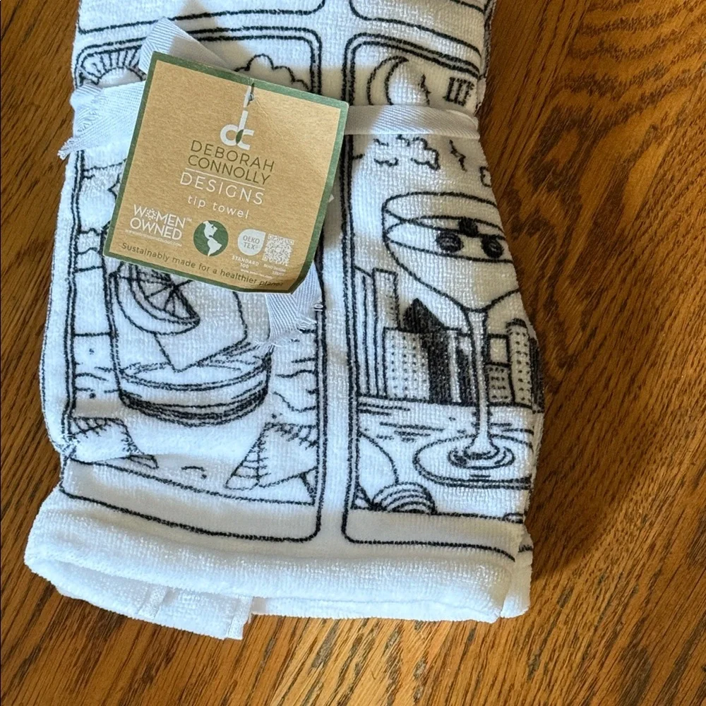 Deborah Connolly Cocktail set of 2 Tip Towels NWT